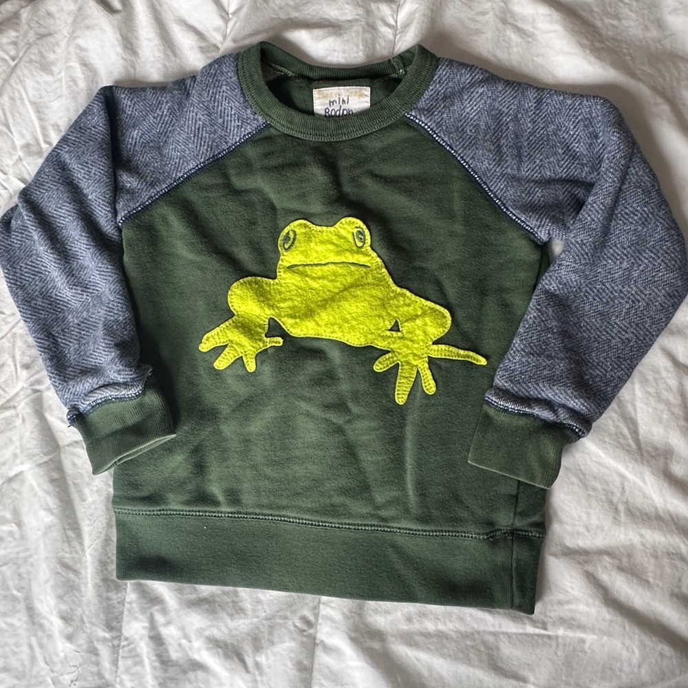 Mini Boden Frog Crewneck Sweatshirt size 4-5 years
